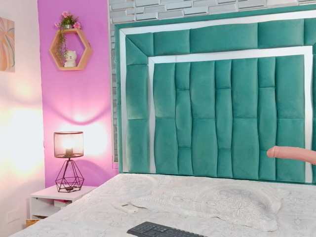 VALERYANDERSON live cam on BongaCams
