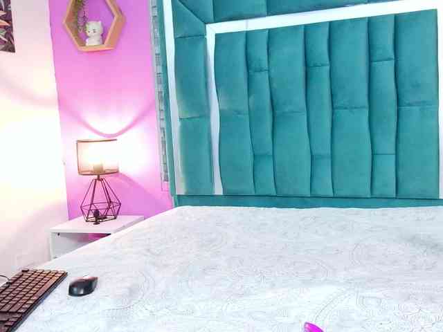VALERY_ANDERSON webcam