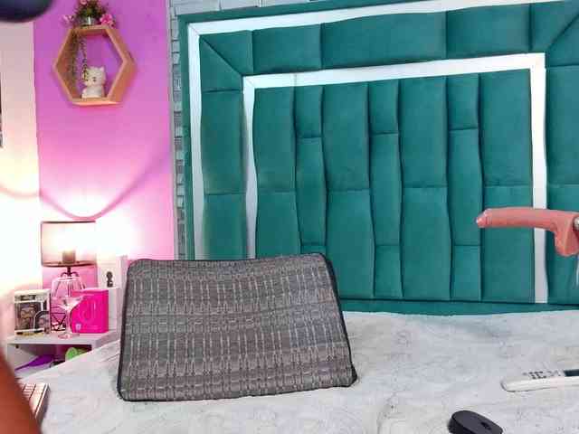 VALERY_ANDERSON webcam