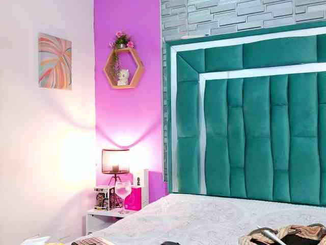 VALERY_ANDERSON webcam