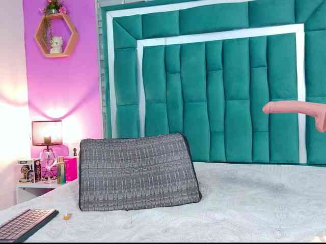 VALERY_ANDERSON webcam
