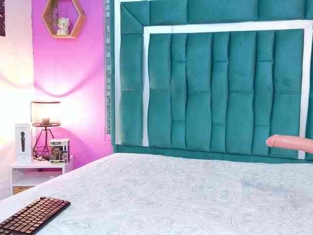 VALERY_ANDERSON webcam