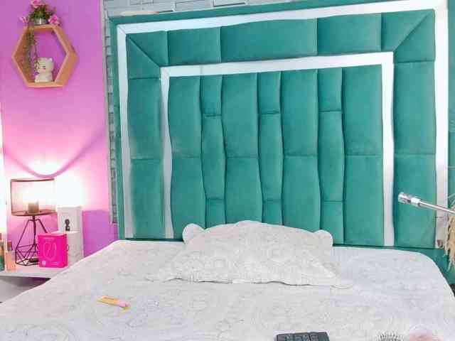 VALERY_ANDERSON webcam