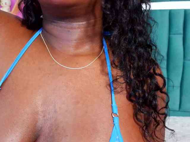VALERY_ANDERSON webcam