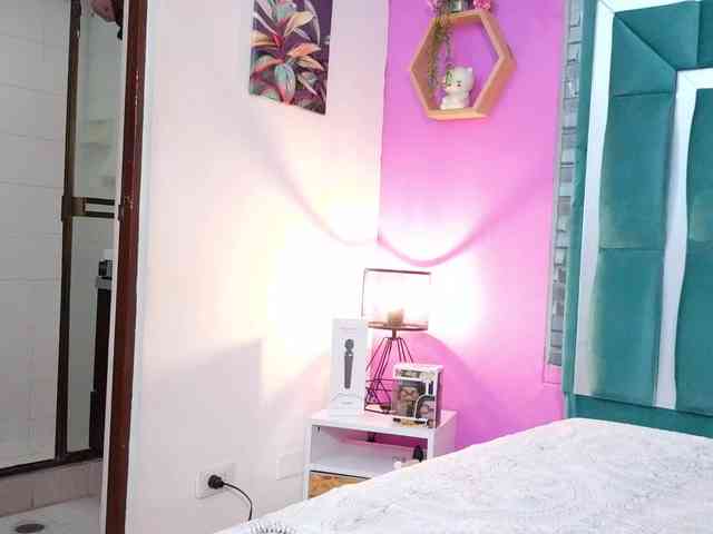 VALERY_ANDERSON webcam