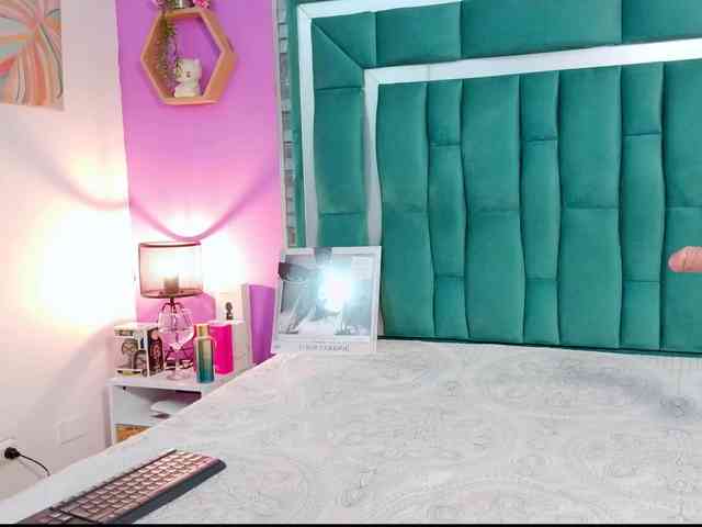 VALERY_ANDERSON webcam