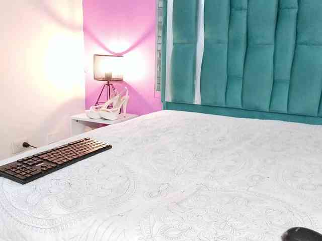 VALERY_ANDERSON webcam