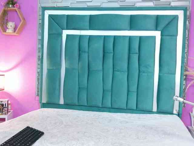 VALERY_ANDERSON webcam