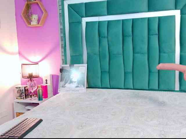 VALERY_ANDERSON webcam