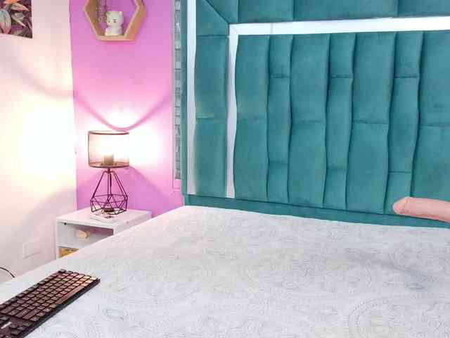 VALERY_ANDERSON webcam