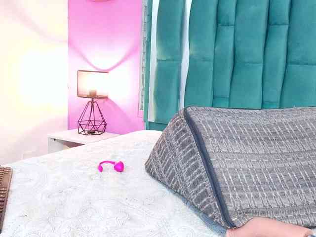 VALERY_ANDERSON webcam