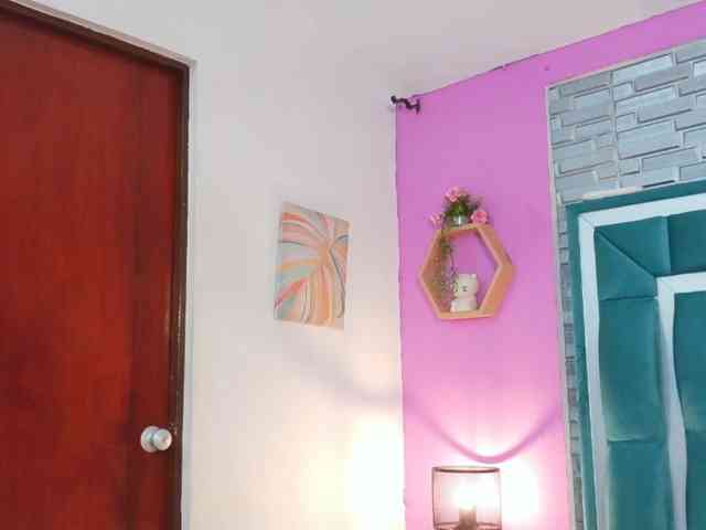 Modelo: VALERY_ANDERSON