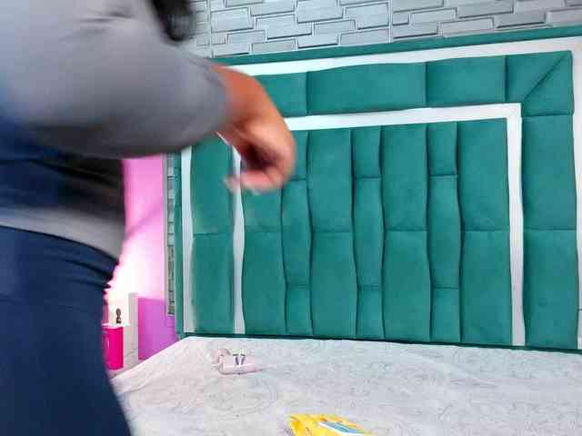 VALERY_ANDERSON webcam