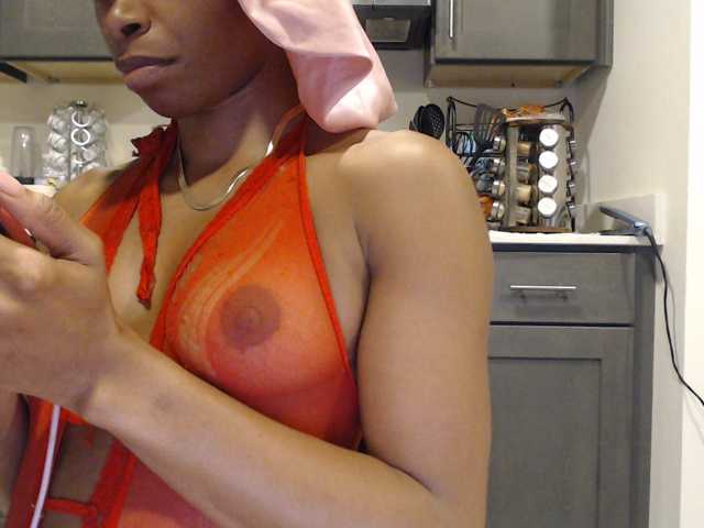 c0c0iman live cam on BongaCams