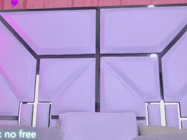 AlliciaKim live cam on BongaCams