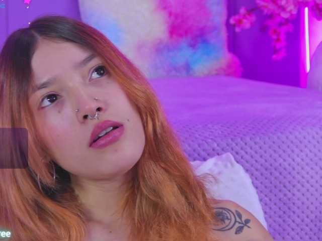 AlliciaKim live cam on BongaCams