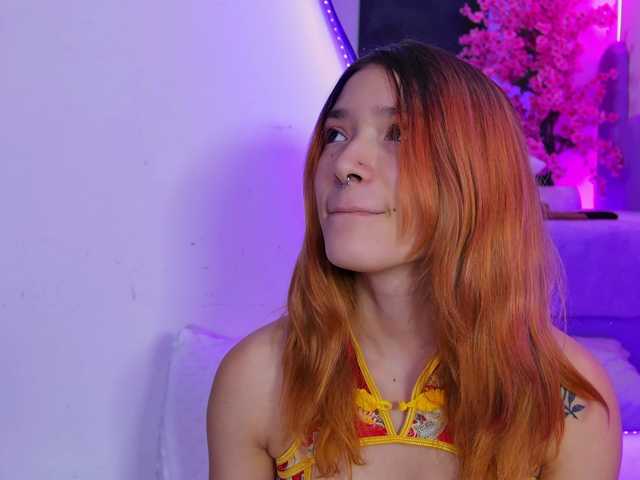 AlliciaKim live cam on BongaCams