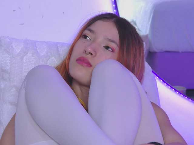 AlliciaKim live cam on BongaCams