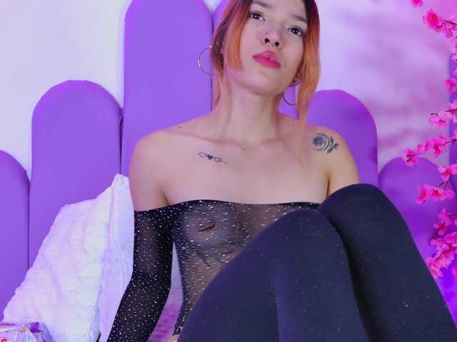 AlliciaKim live cam on BongaCams