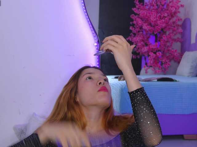 AlliciaKim live cam on BongaCams