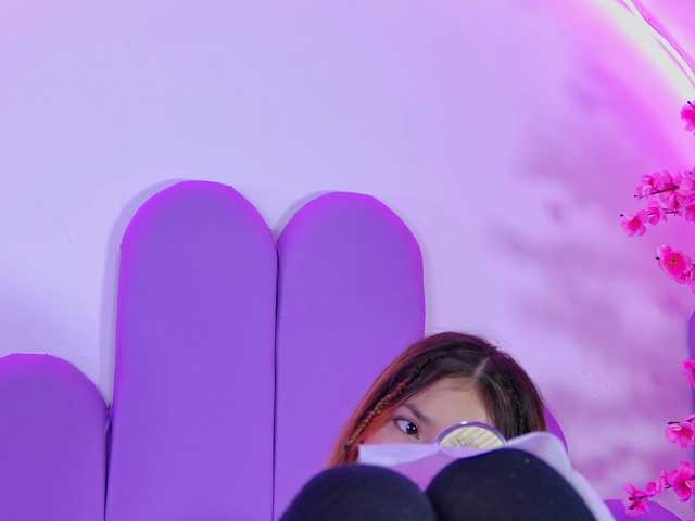 AlliciaKim live cam on BongaCams