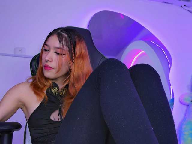AlliciaKim live cam on BongaCams
