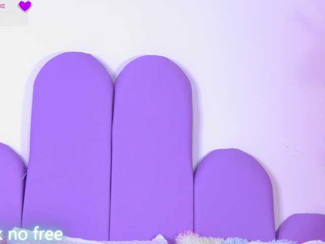 AlliciaKim live cam on BongaCams