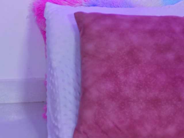 AlliciaKim live cam on BongaCams
