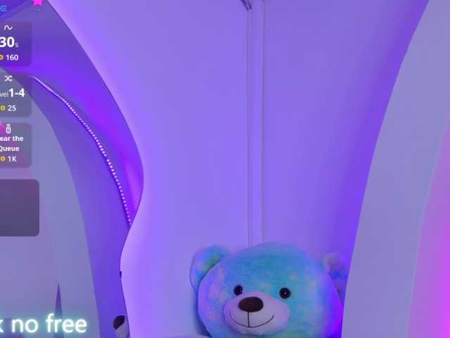 AlliciaKim live cam on BongaCams