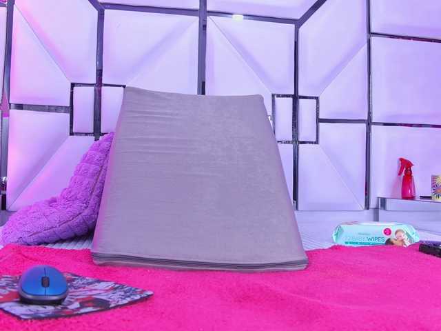 AlliciaKim live cam on BongaCams