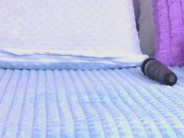 AlliciaKim live cam on BongaCams