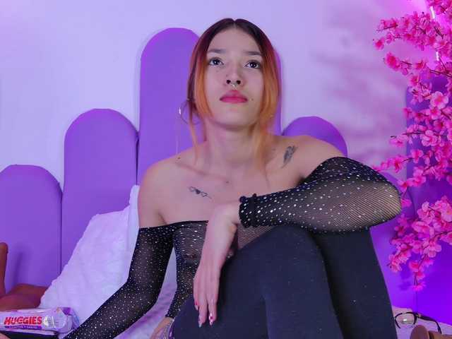 AlliciaKim live cam on BongaCams
