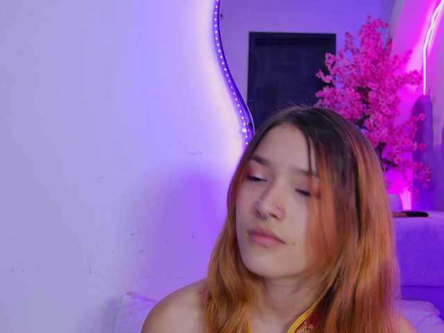 AlliciaKim live cam on BongaCams