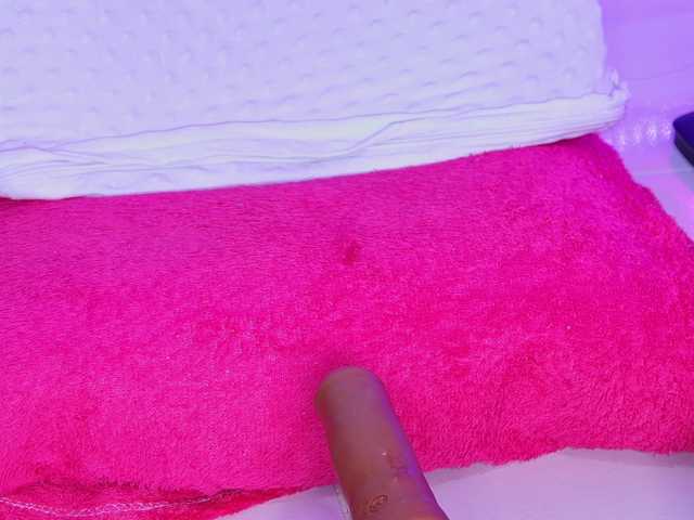 AlliciaKim live webcam show