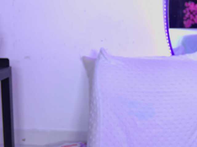 AlliciaKim live cam on BongaCams