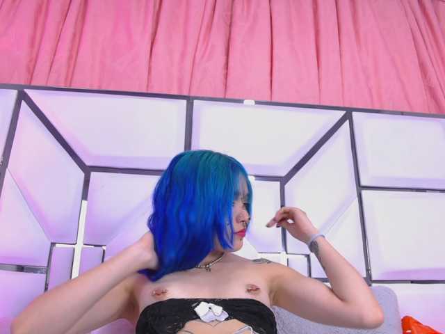 AlliciaKim live cam on BongaCams