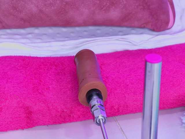 AlliciaKim live cam on BongaCams