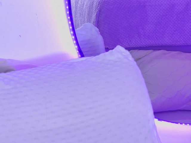 AlliciaKim live cam on BongaCams