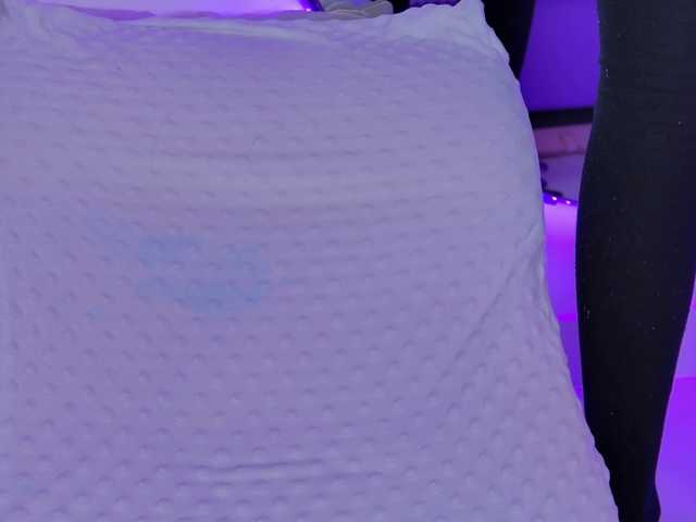 AlliciaKim live cam on BongaCams