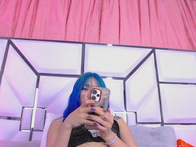 AlliciaKim live cam on BongaCams