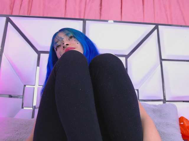 AlliciaKim live cam on BongaCams