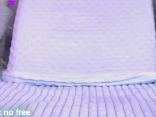 AlliciaKim live cam on BongaCams