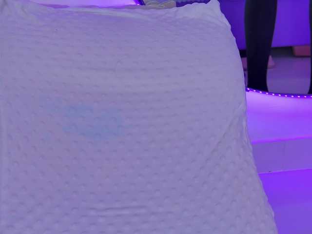 AlliciaKim live cam on BongaCams