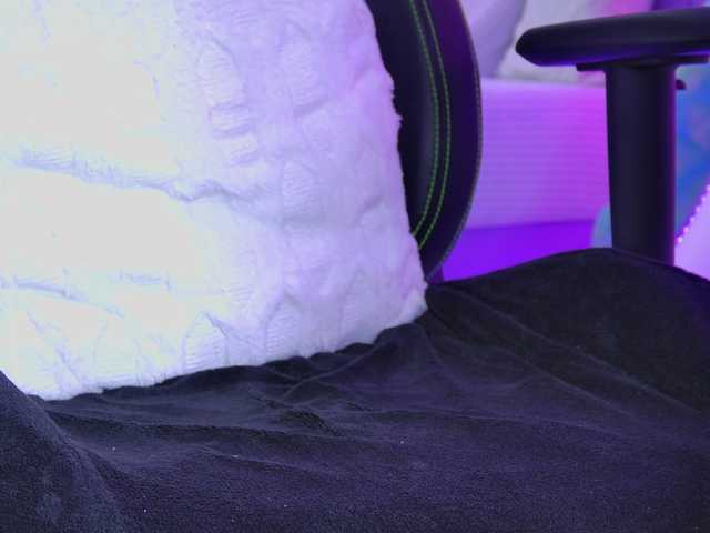 AlliciaKim live cam on BongaCams