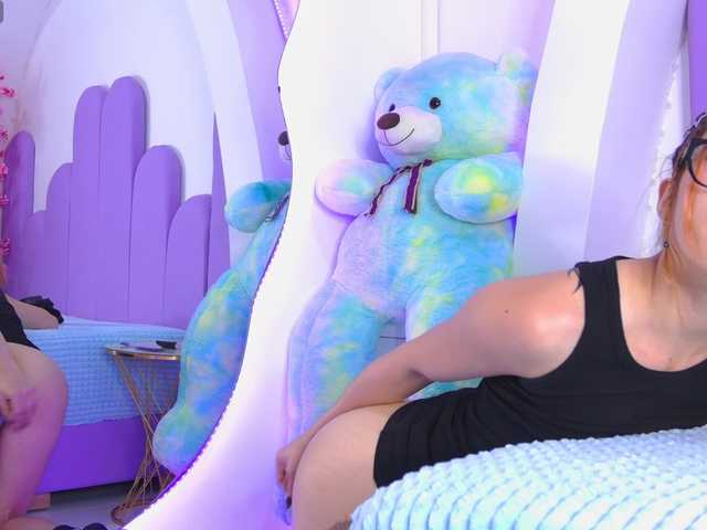 AlliciaKim live cam on BongaCams