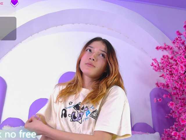 AlliciaKim live cam on BongaCams