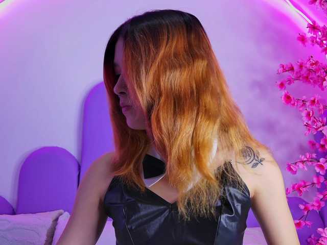 AlliciaKim live cam on BongaCams