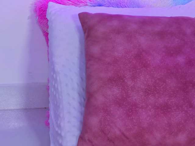 AlliciaKim live cam on BongaCams