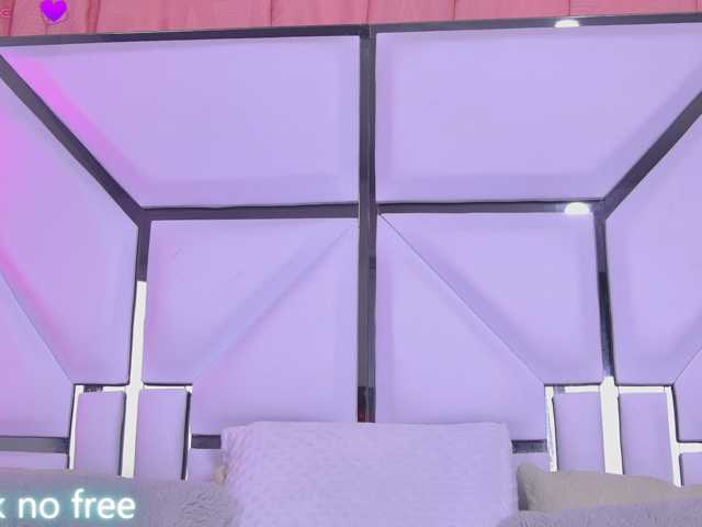 AlliciaKim live cam on BongaCams