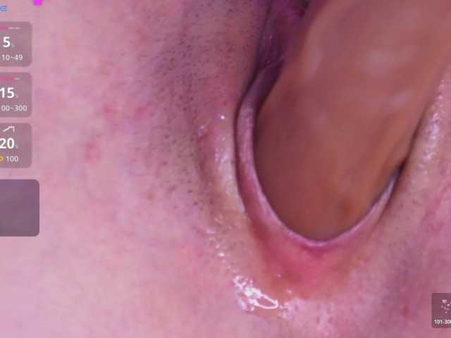 AlliciaKim live cam on BongaCams